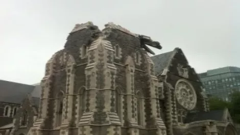 Christchurchcathedral3 305x235