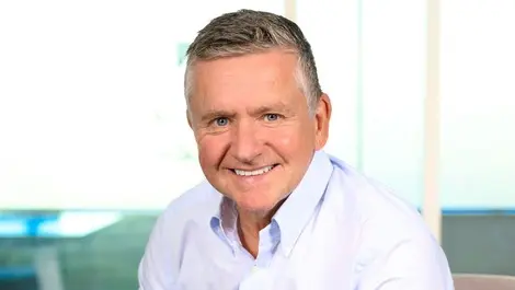 Andrew percival sitting 25(2)